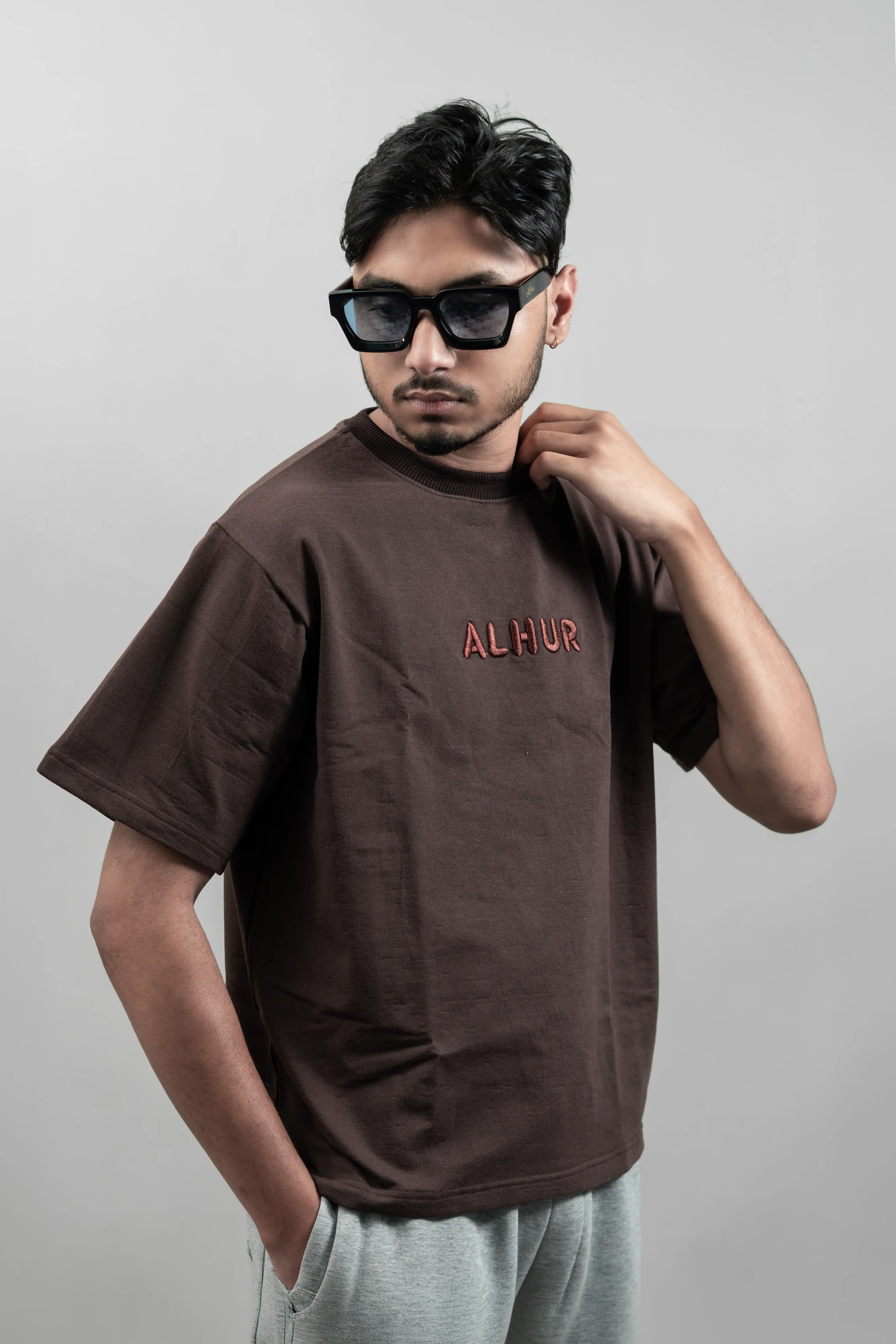 Product image of Summer's Plain T-shirt (Brown)