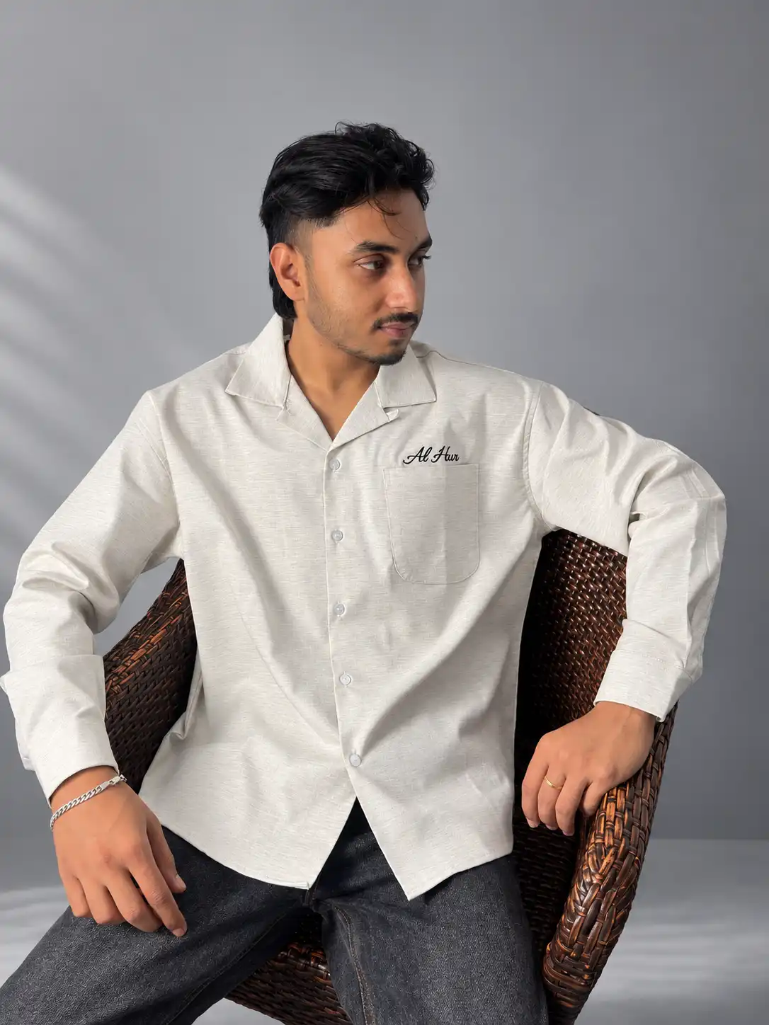 Product image of Alhur's Flow Linen Shirt (Light Grey)