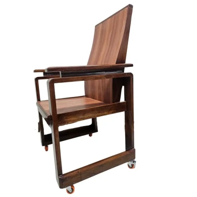 WOODMOTION MOVEABLE CHAIR