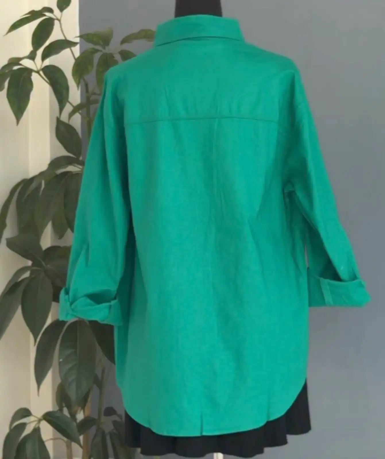 Product image of LINEN SHIRT
