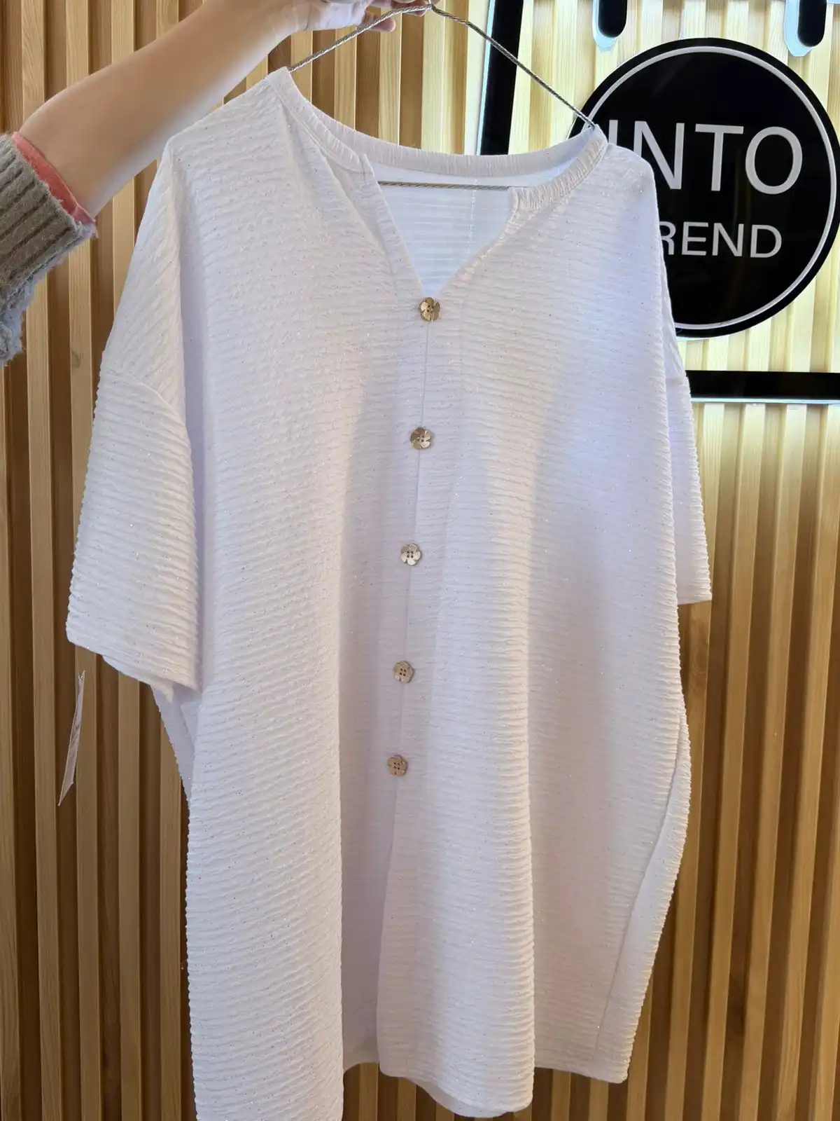 Product image of OVERSIZED SHINNY FABRIC TOP