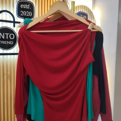 ONE SIDED SLEEVE TOP