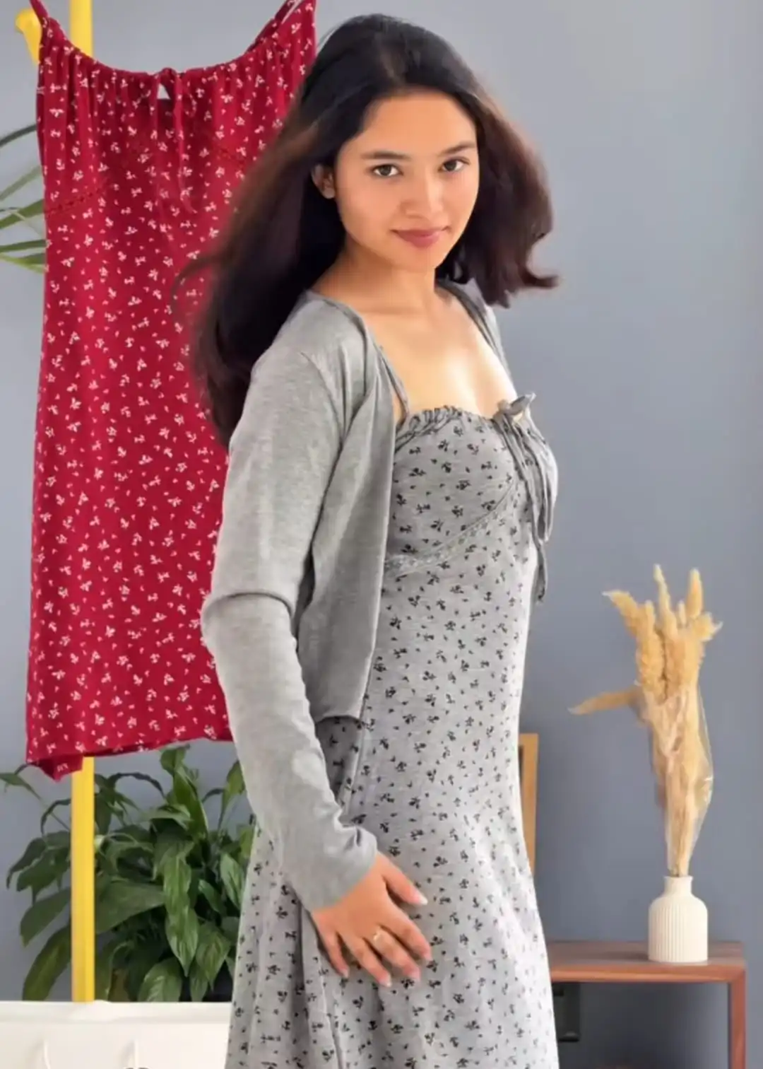 Product image of GREY SHORT ALINE DRESS
