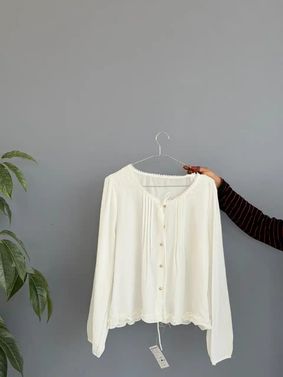 Product image of GOLDEN BUTTON TOP