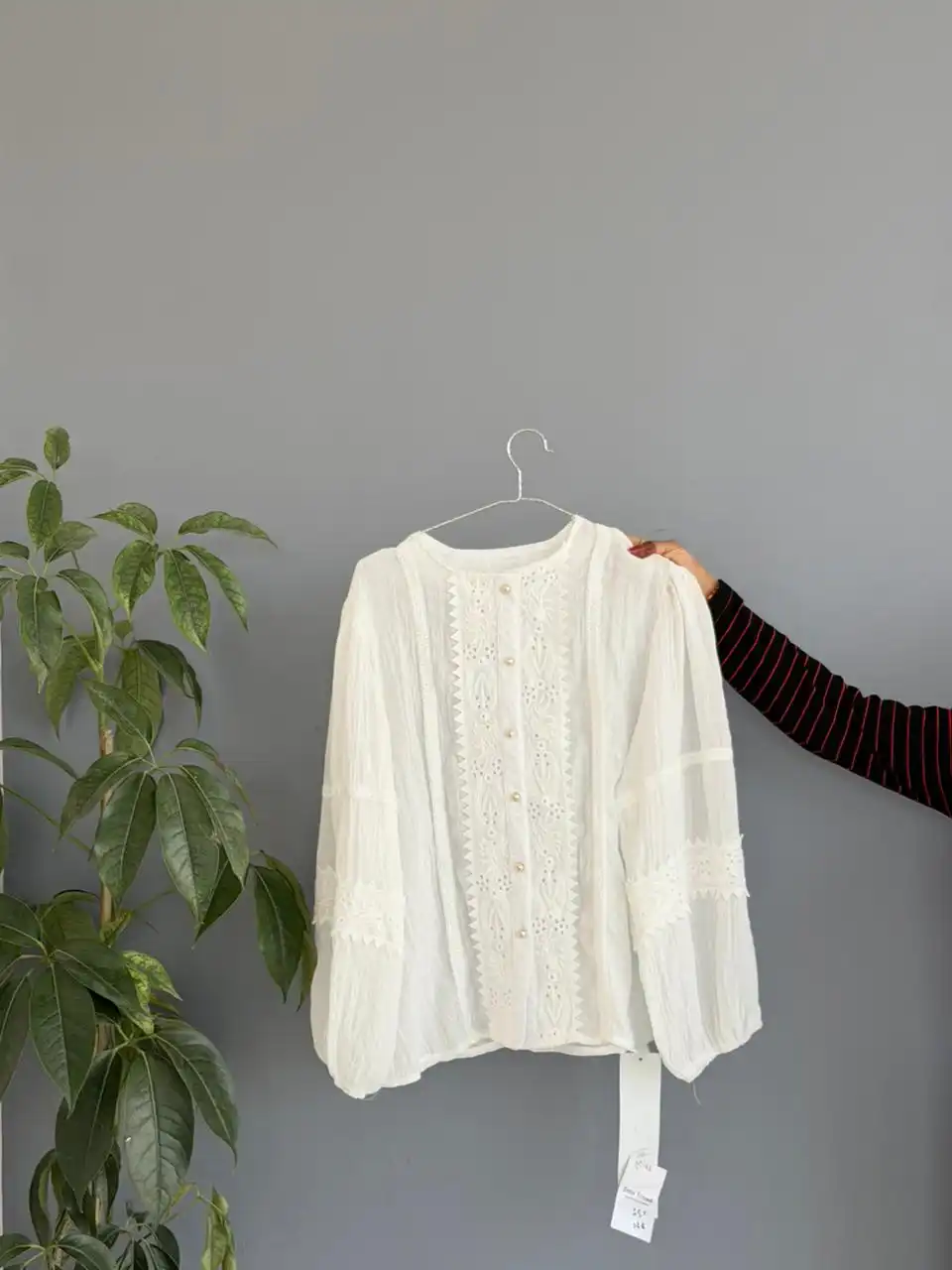 Product image of OVERSIZED LACE TOP