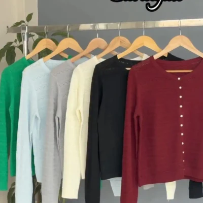 PEARL BUTTON CARDIGAN