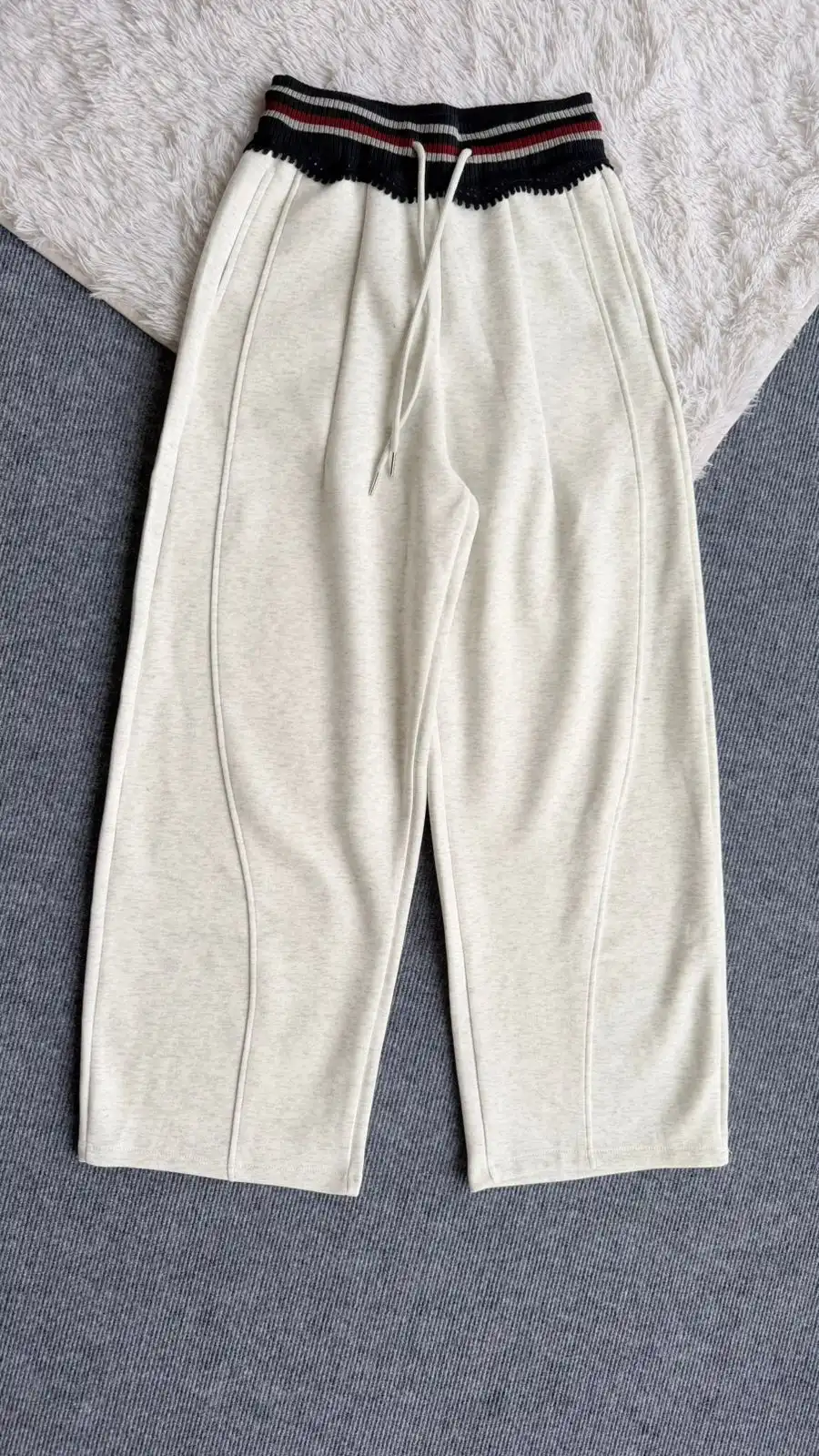 Product image of LACE ELASTIC DESIGN JOGGERS