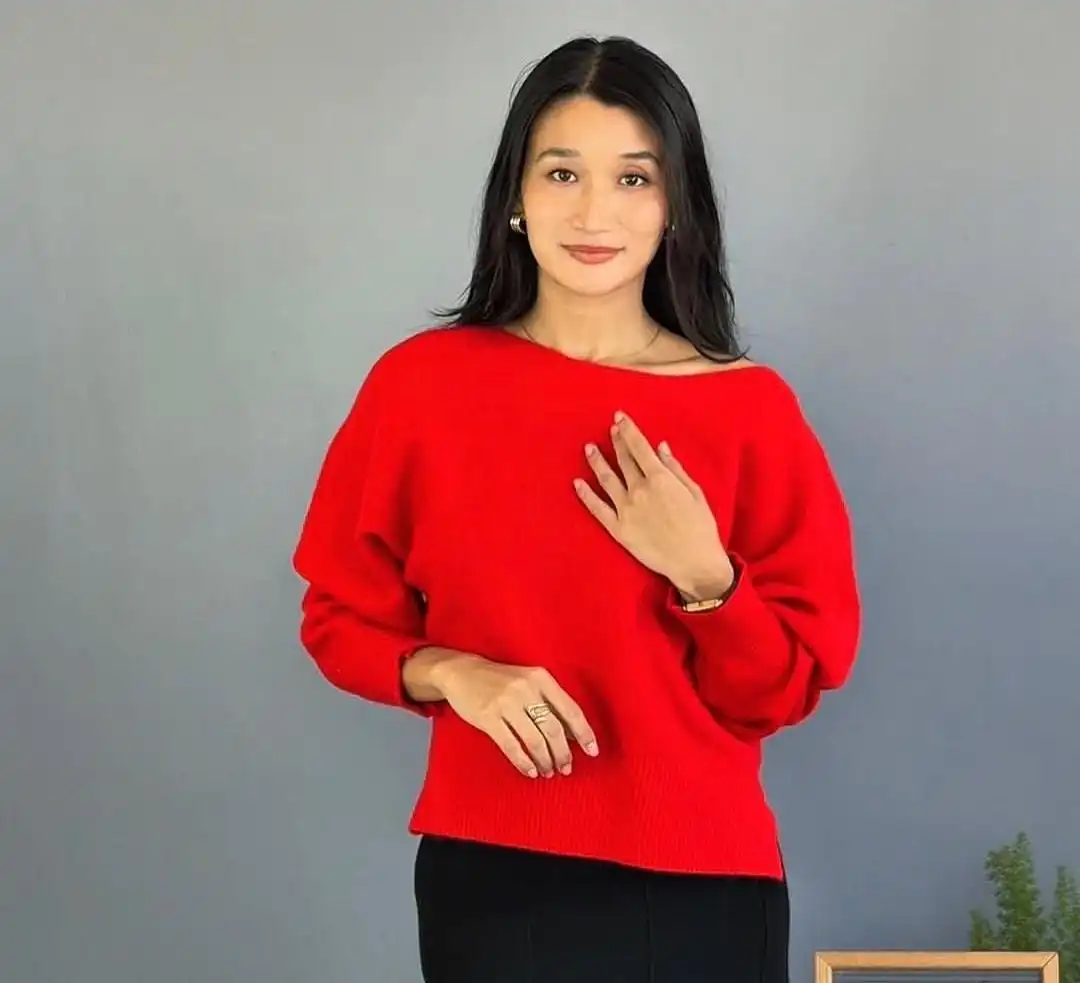 Product image of BUTTERFLY WOOLEN TOP