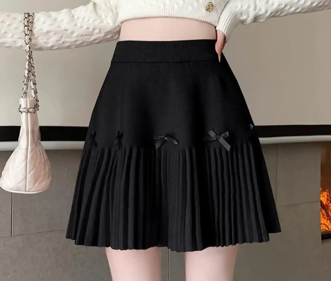 Product image of MINI WOLLEN BOW SKIRT