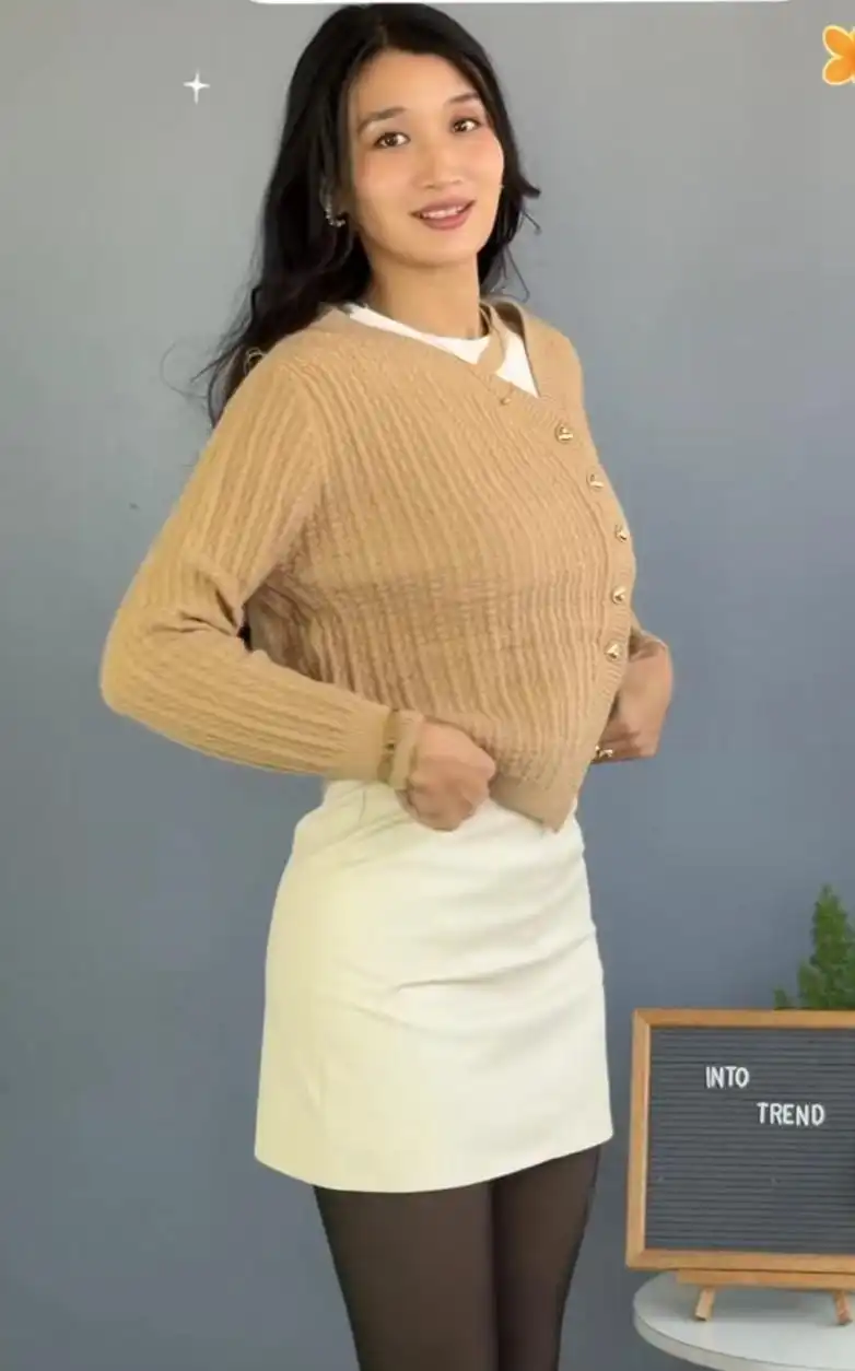 Product image of HEART CARDIGAN