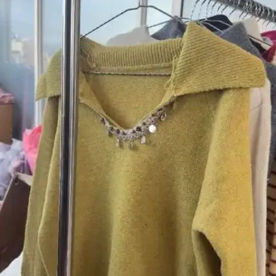 V NECK SHELL DESIGN SWEATER