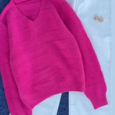 VNECK PINK SWEATER