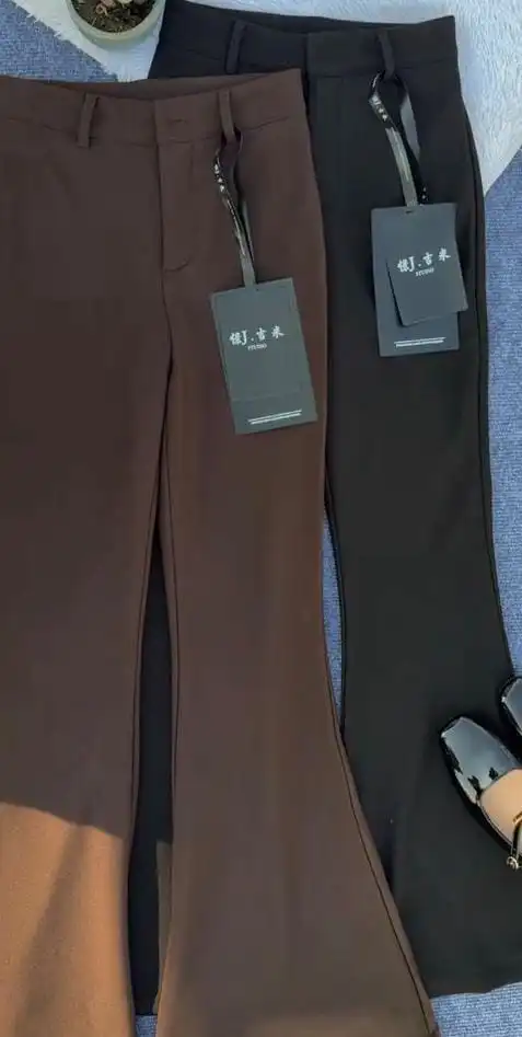 Product image of TRUMPLET BELLY PANT WITH FLEECE