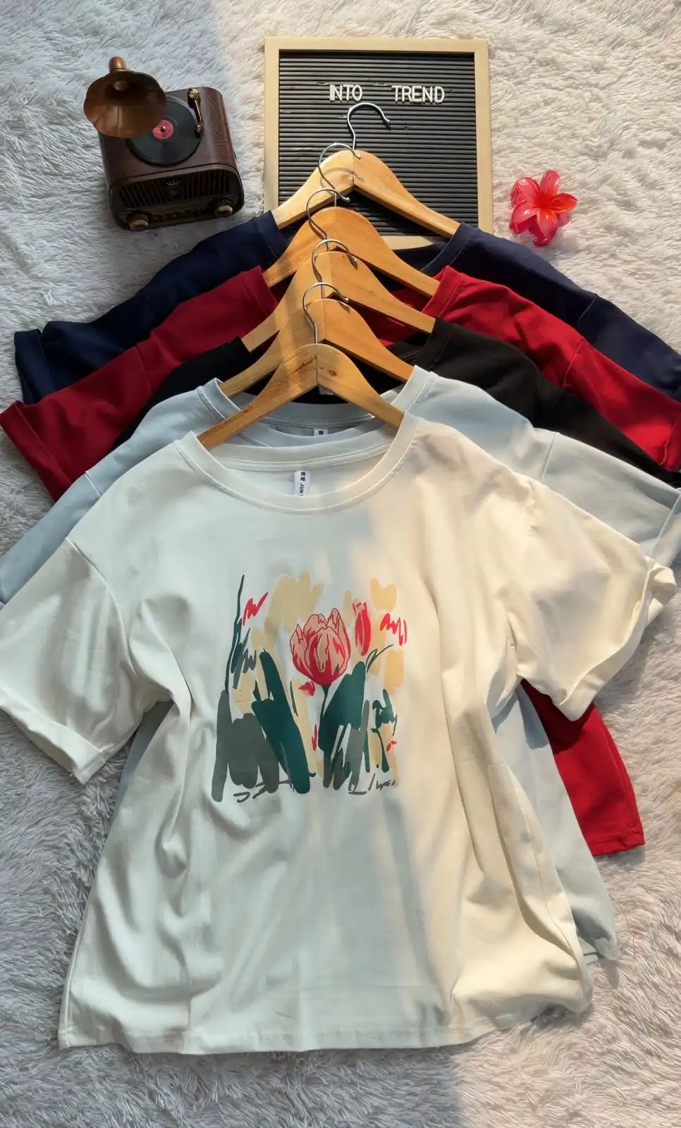 Product image of 099 TULIP PRINT BASIC TOP