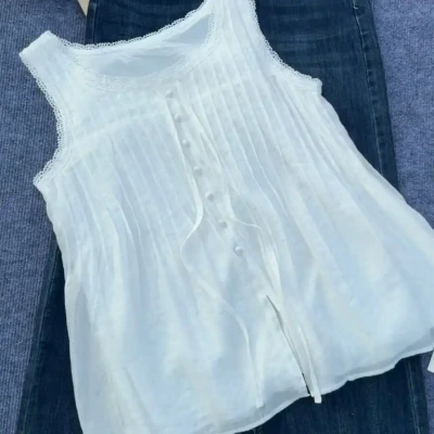 SLEEVELESS WITH LACE DESIGN TOP