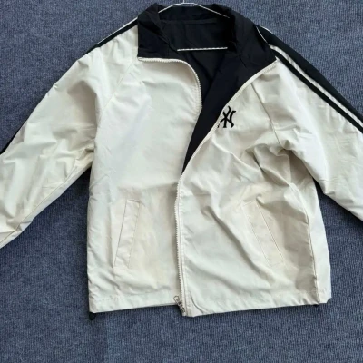 R7 092 OFFER 9 REVERSIBLE JACKE...