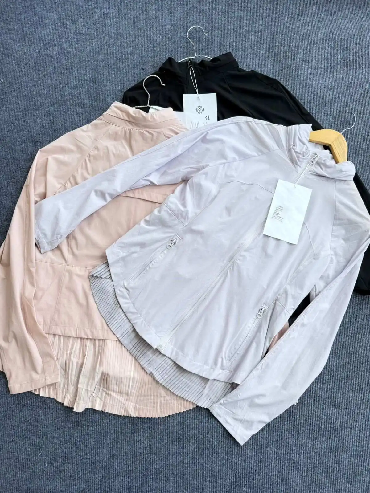 Product image of R8 097 (A) OFFER 7 TENNIS JACKET AND MIXED