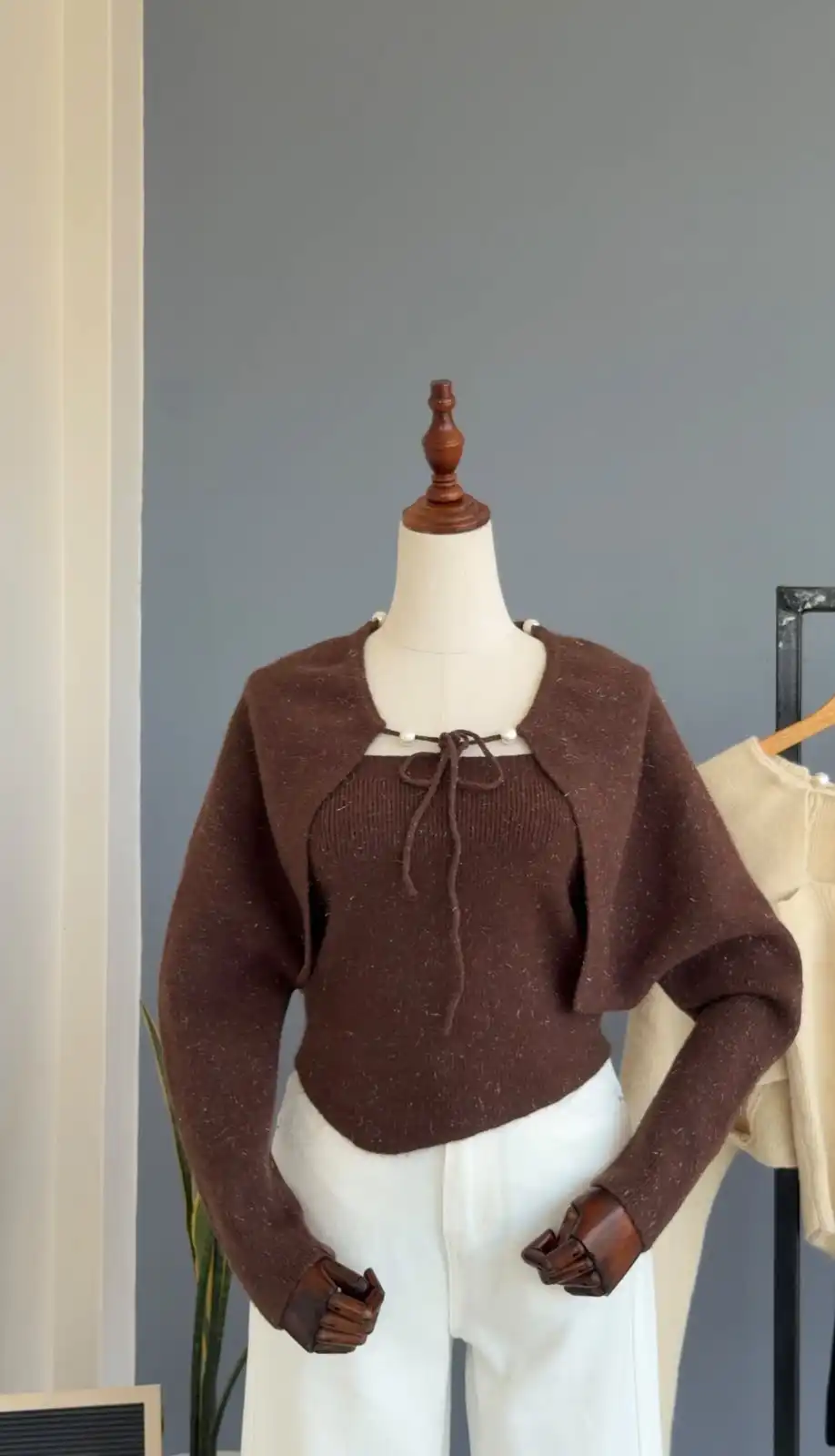 Product image of PEARL ATTACHED CARDIGAN SET