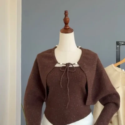 PEARL ATTACHED CARDIGAN SET