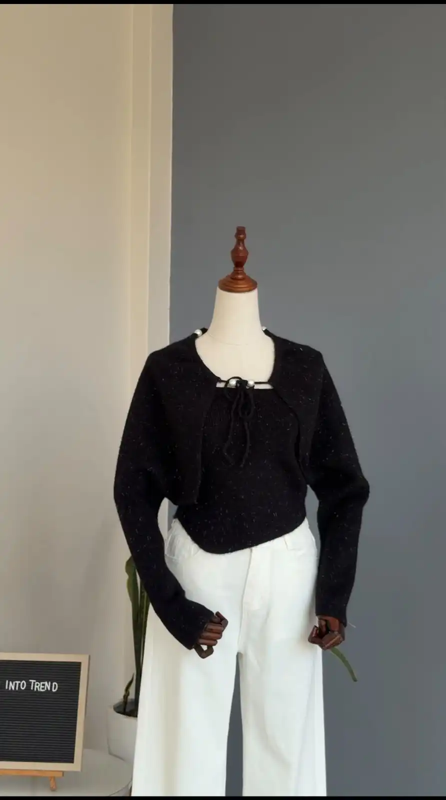 Product image of PEARL ATTACHED CARDIGAN SET
