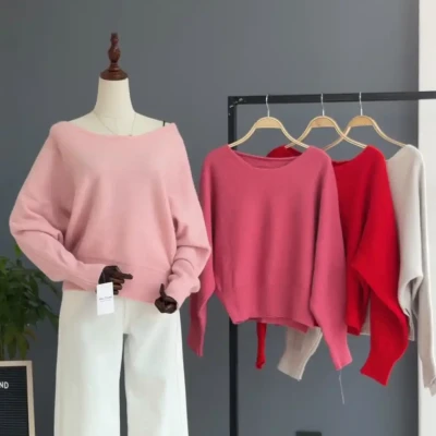 BUTTERFLY WOOLEN TOP