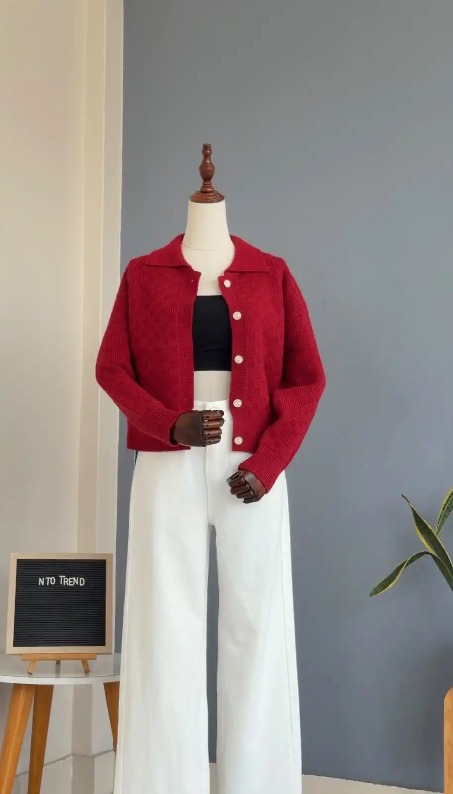 Product image of COLLAR WOOLEN CARDIGAN