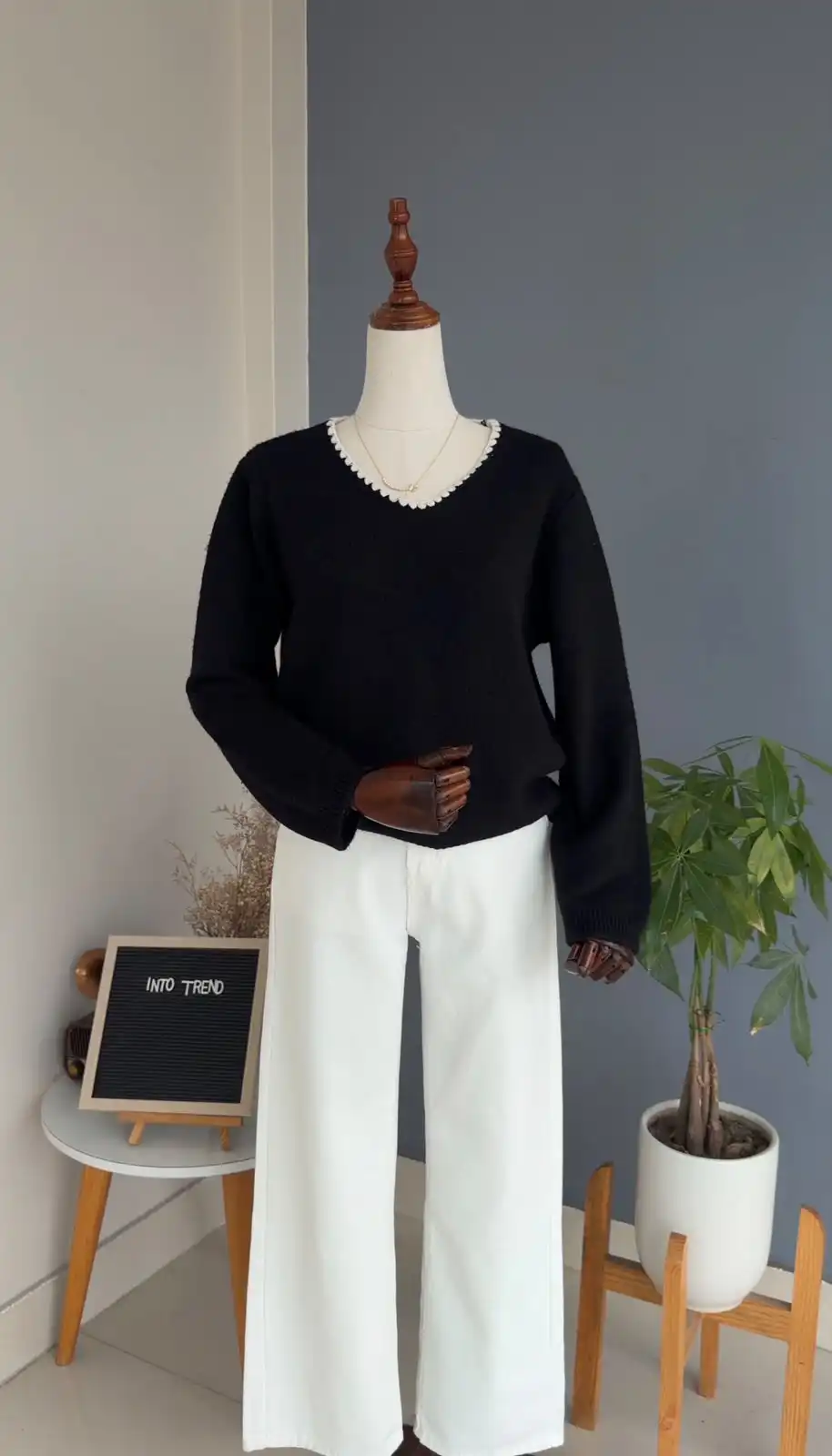 Product image of BOW SHRUG SET