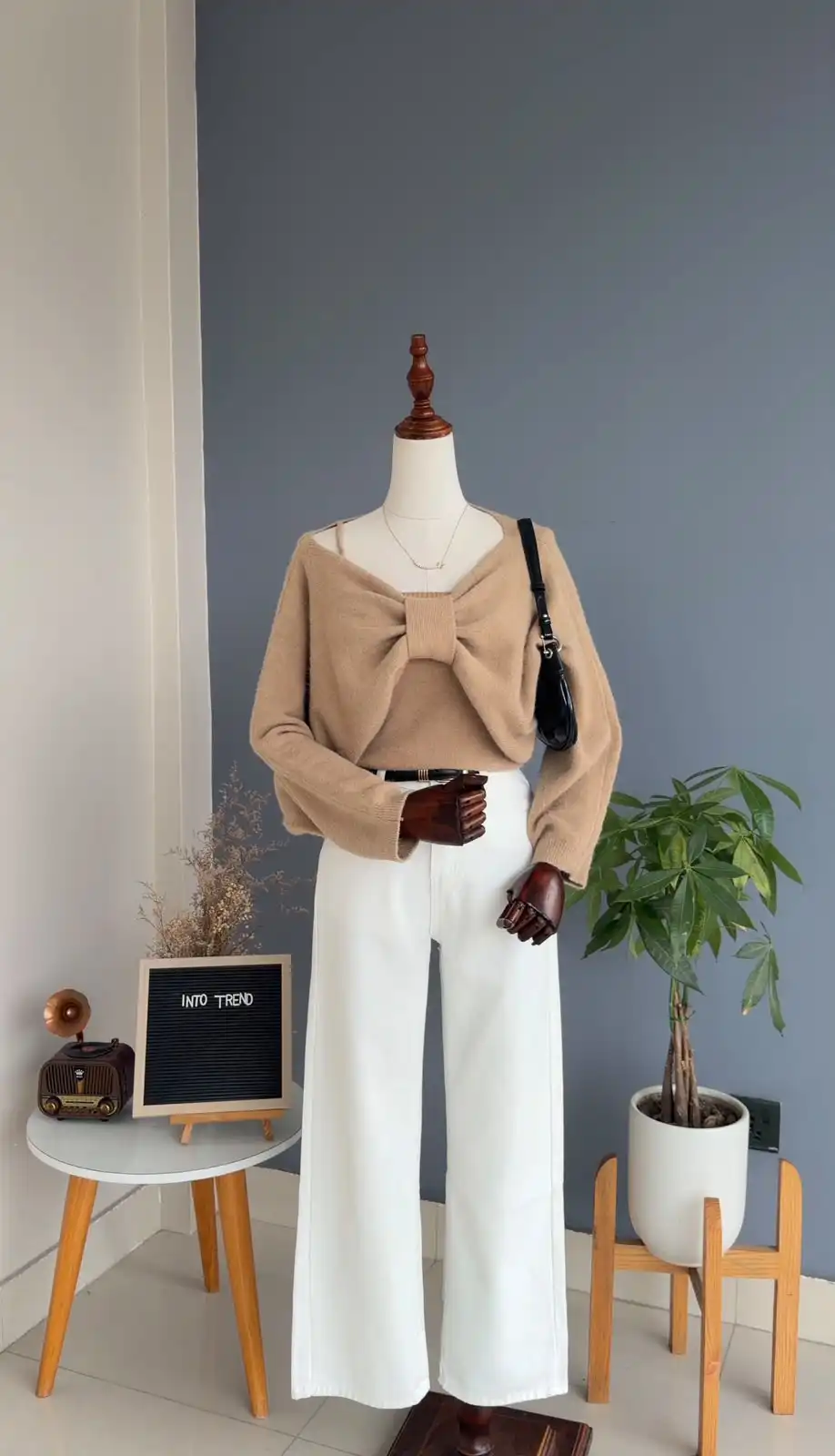 Product image of BOW SHRUG SET