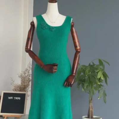 WOOLEN LONG DRESS WITH ROSE ATT...