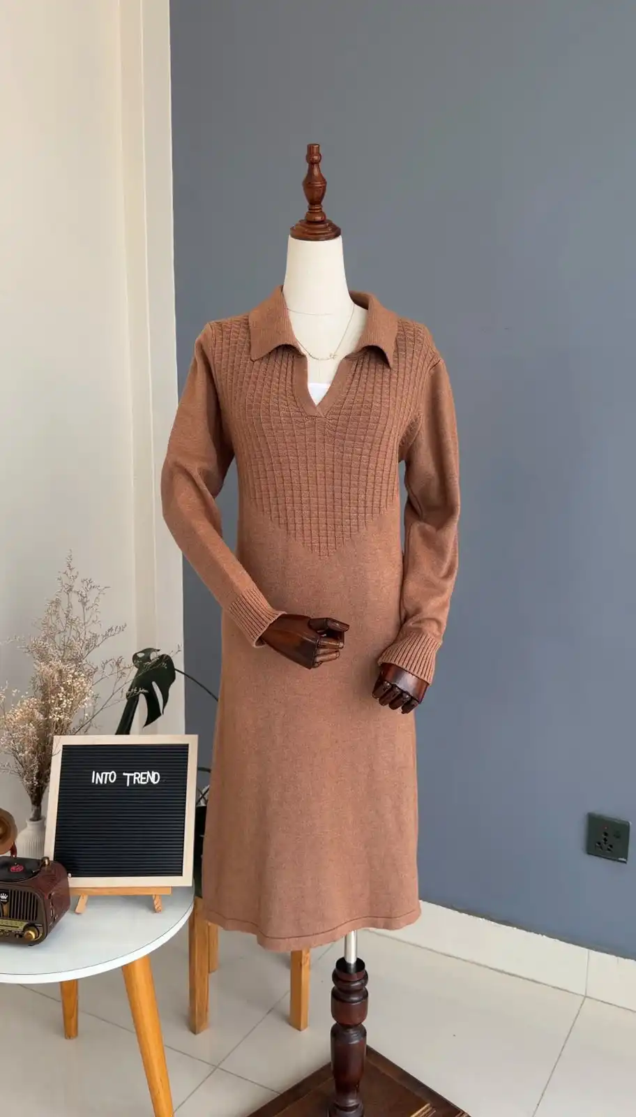 Product image of COLLAR WOOLEN LONG DRESS