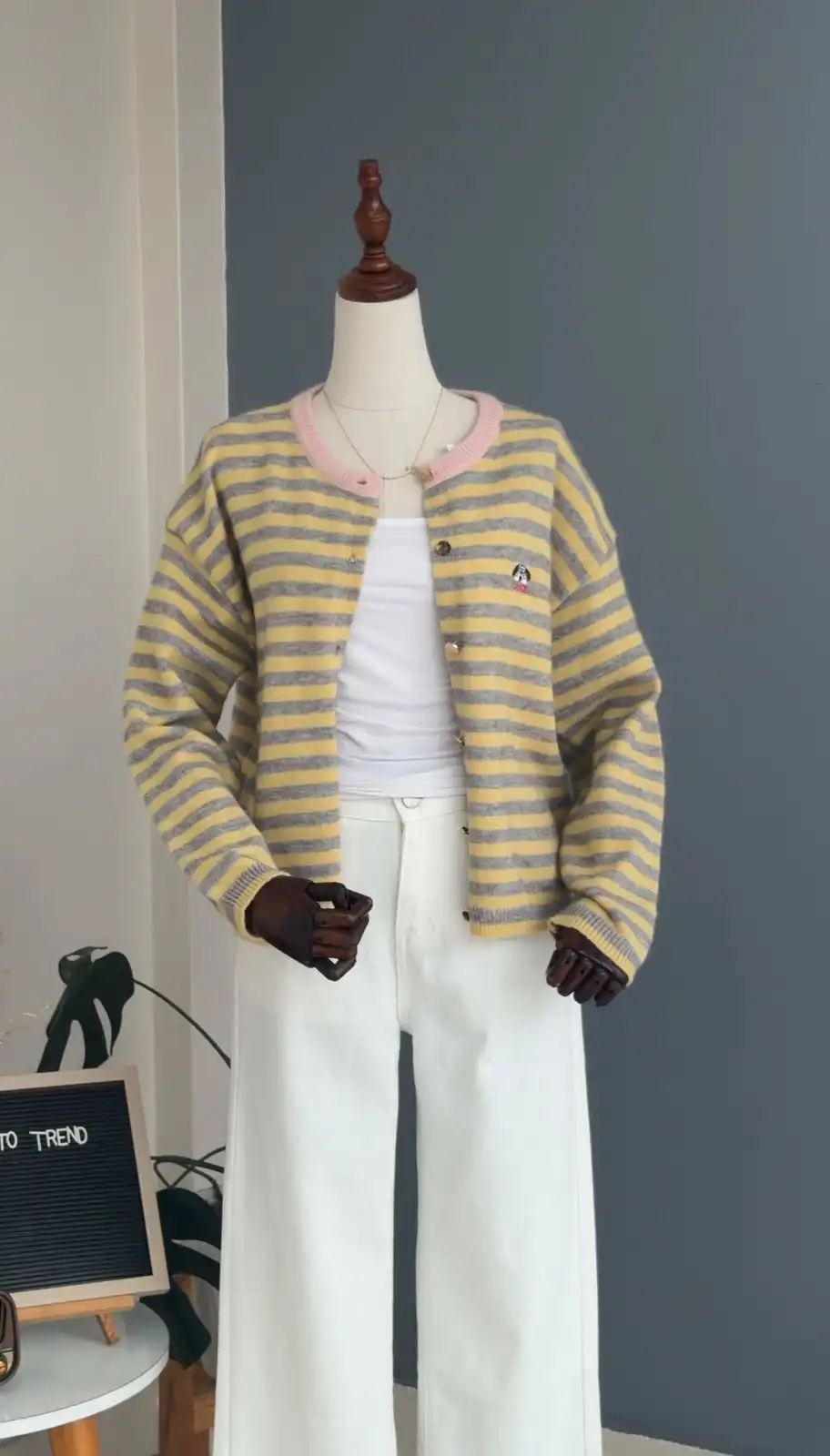 Product image of CASSIE CARDGIAN