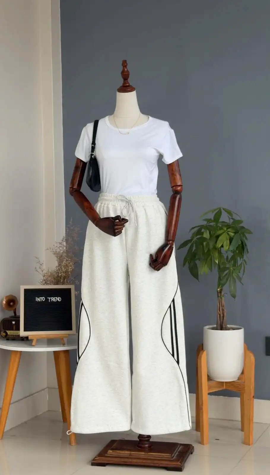 Product image of 2 LINE DESIGN JOGGERS
