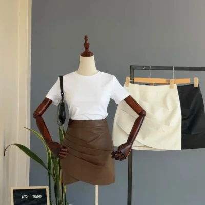 R5 180 SRUNCHED LEATHER SKIRT