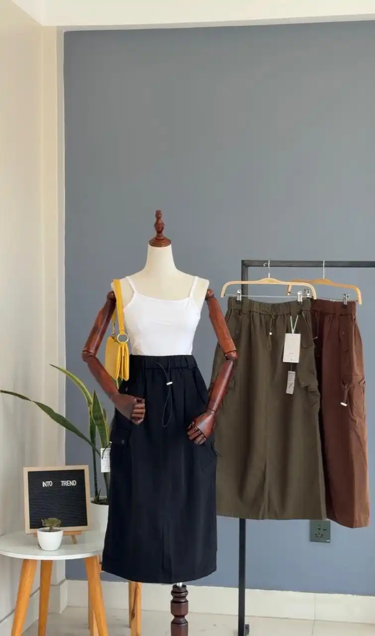 Product image of R5 163 CARGO MID LENGHT SKIRT