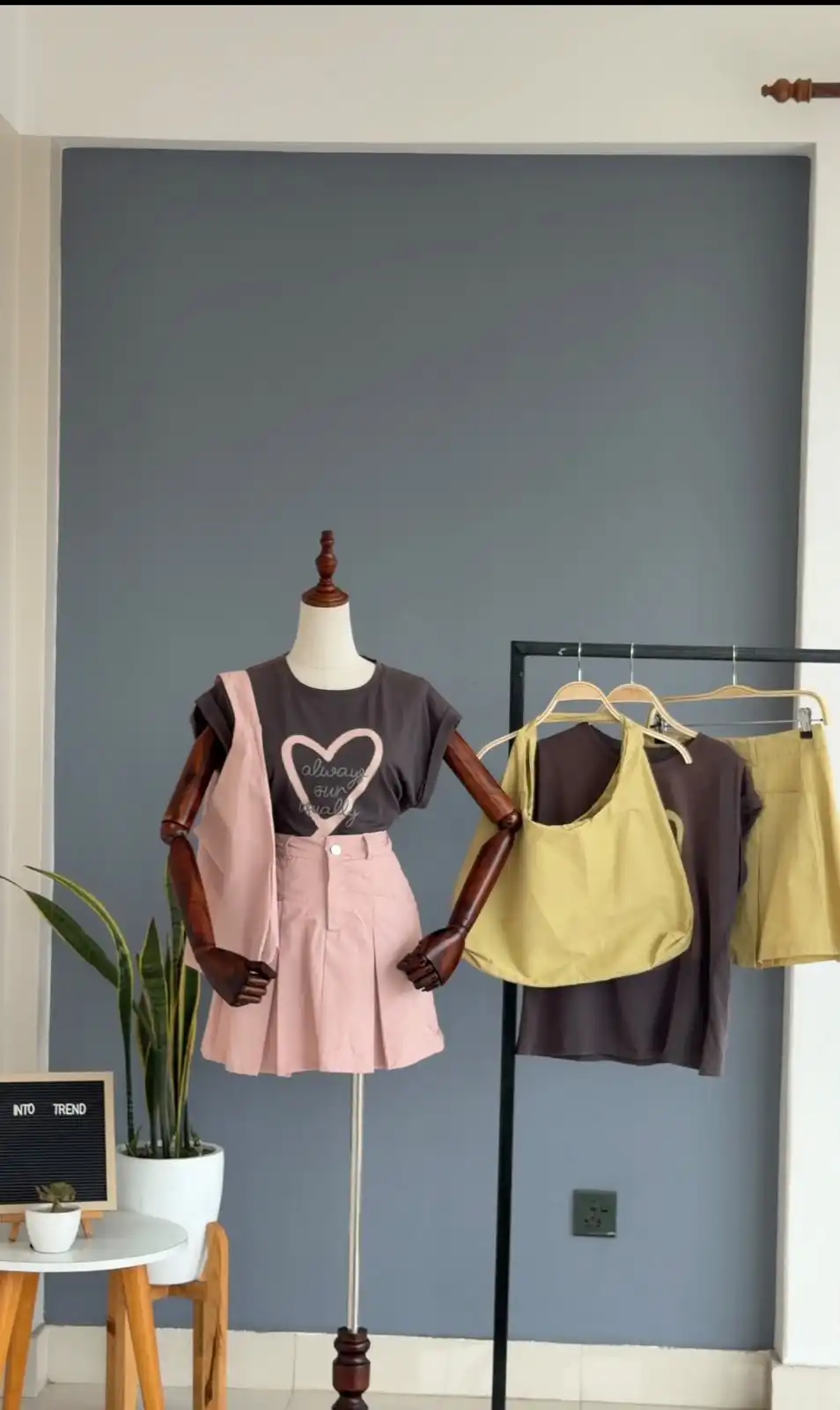 Product image of 198 3 PIECE SKIRT SET