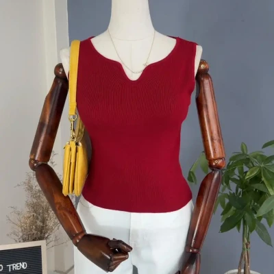 WOOLEN V NECK CAMI