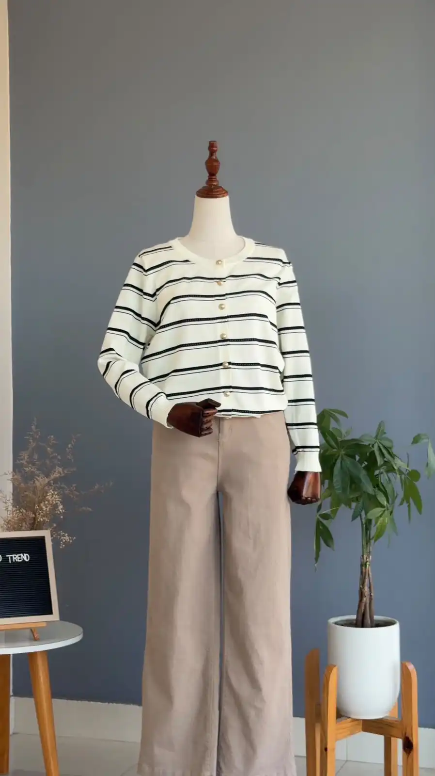 Product image of #235 round neck buttoned  cardigan