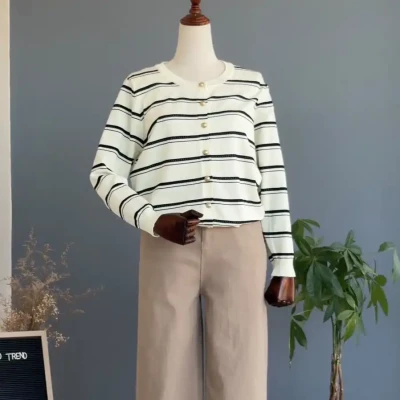 #235 round neck buttoned  cardi...
