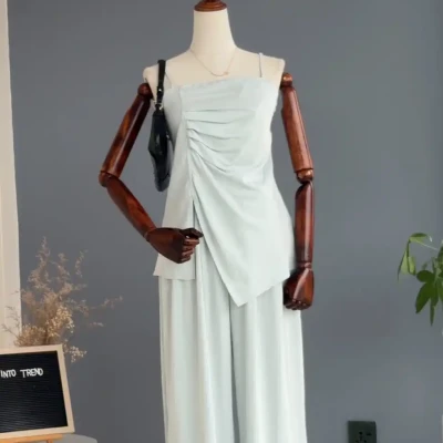 TWO PIECE SLEEVESLESS SET
