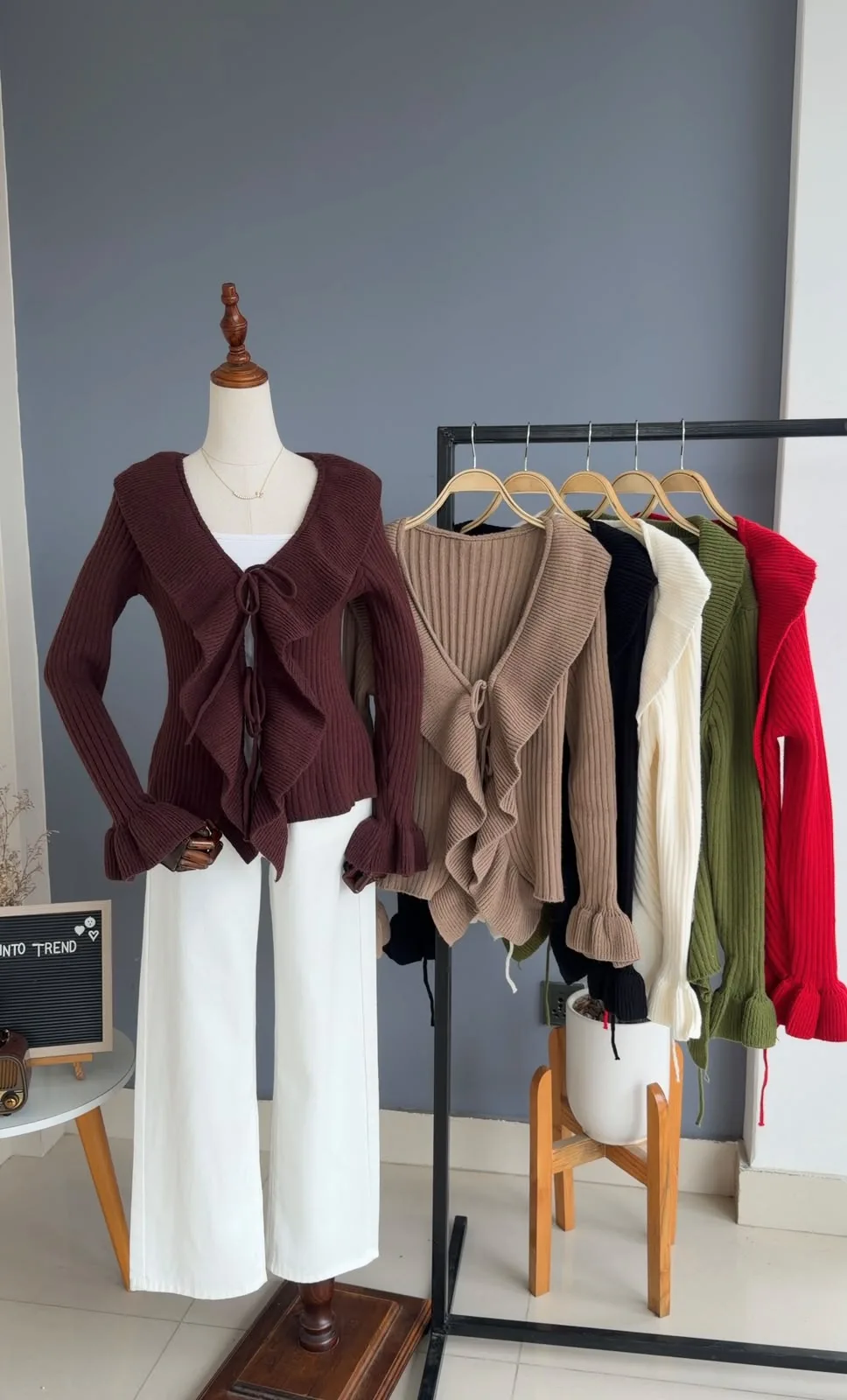 Product image of WOOLEN RUFFLE TOP