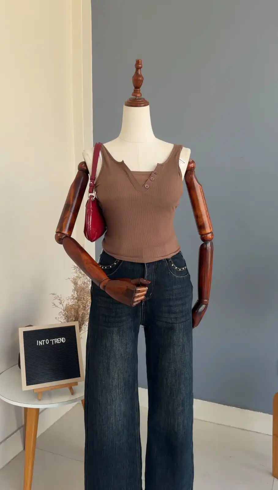 Product image of R2 069 BUTTON PADDED CAMI