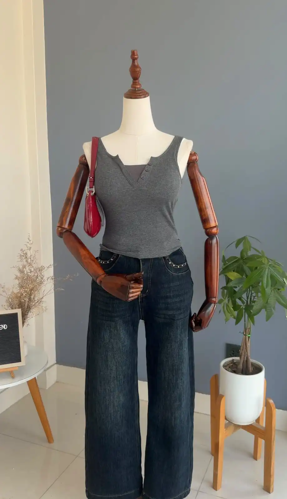 Product image of R2 069 BUTTON PADDED CAMI