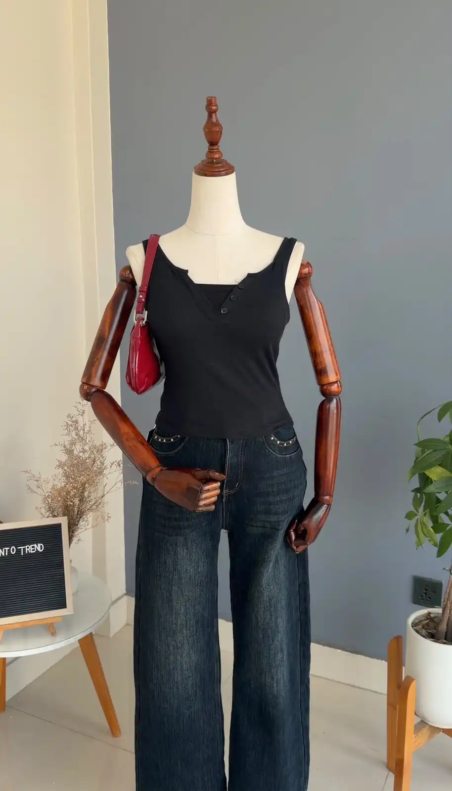 Product image of R2 069 BUTTON PADDED CAMI