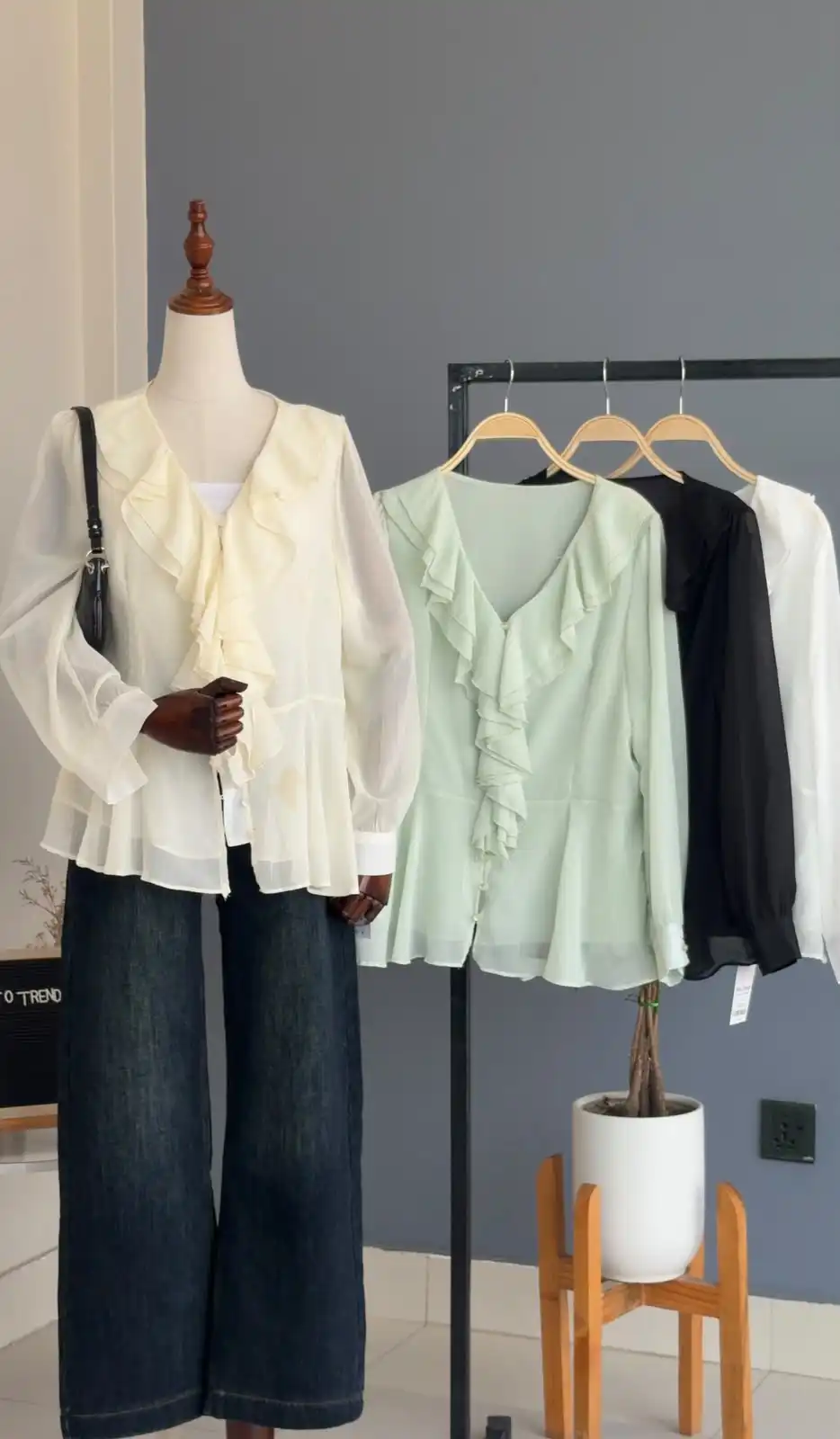 Product image of R1 031 CHIFFON RUFFLE TOP