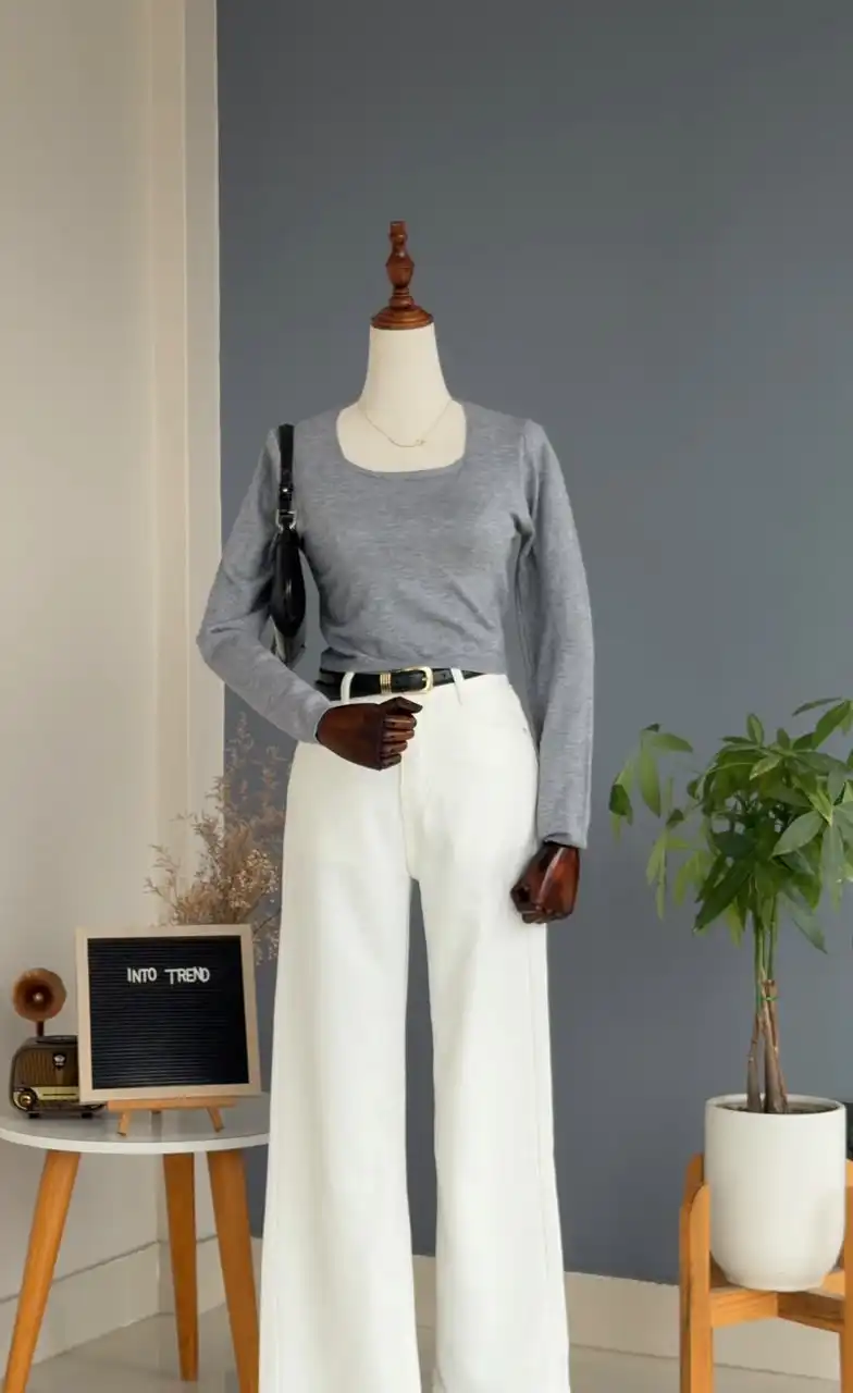 Product image of CROP TOP WITH SQUARE NECK