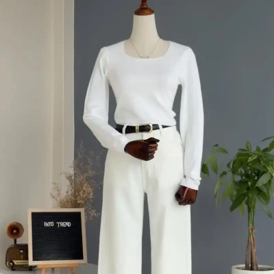 CROP TOP WITH SQUARE NECK