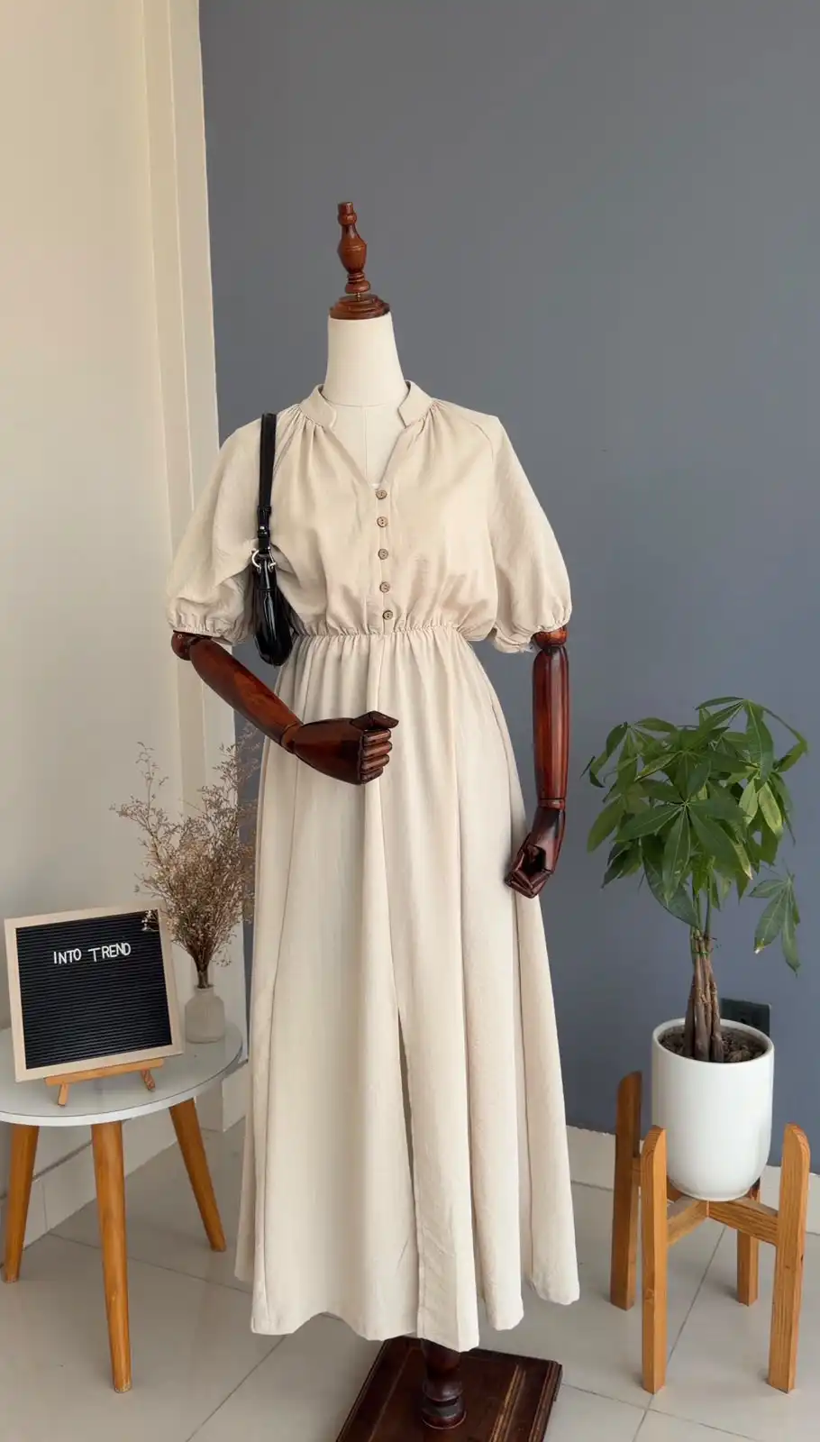 Product image of LINEN LONG DRESS