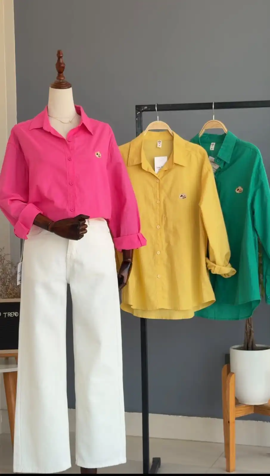 Product image of R1 07 LINEN SHIRT