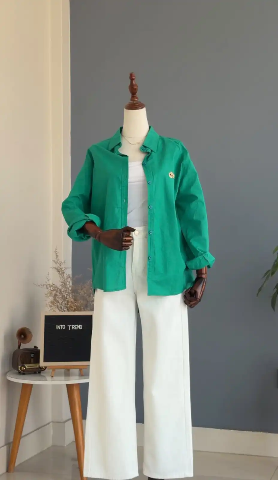 Product image of R1 07 LINEN SHIRT