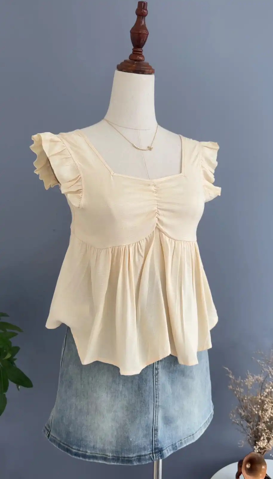 Product image of R2 074 BUTTERFLY LINEN TOP